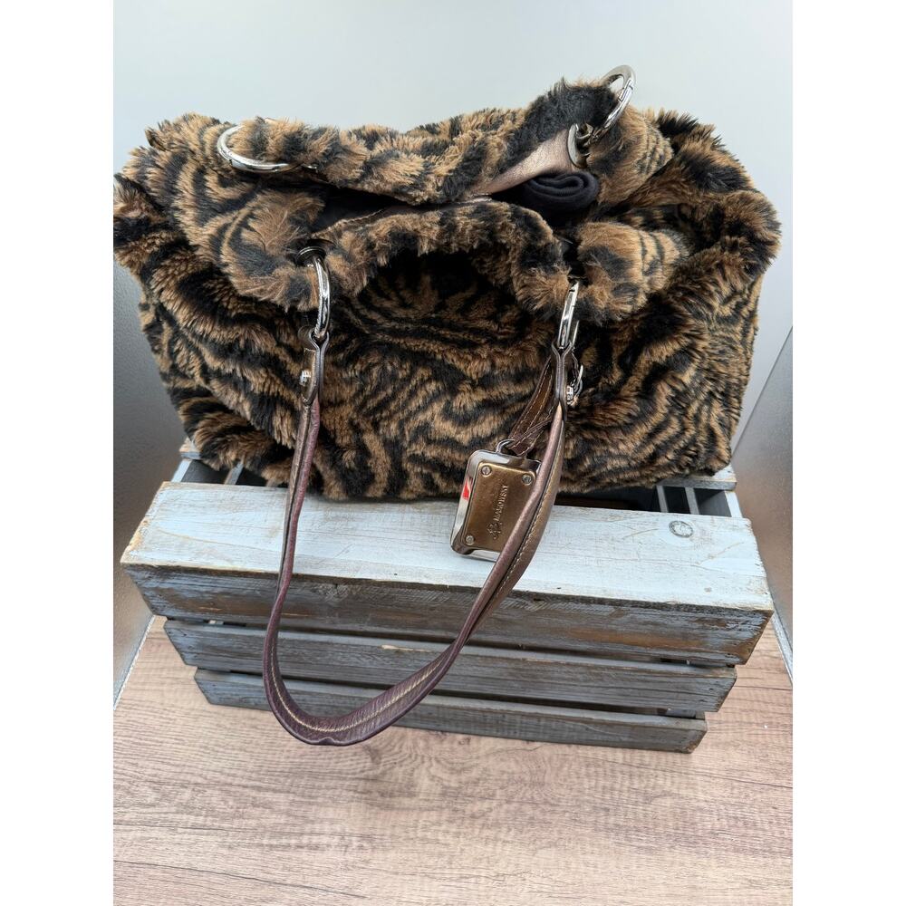 B Makowsky Animal Print Faux Fur Shoulder Bag Tote - Metallic Leather Handles⁠ - Picture 4 of 5